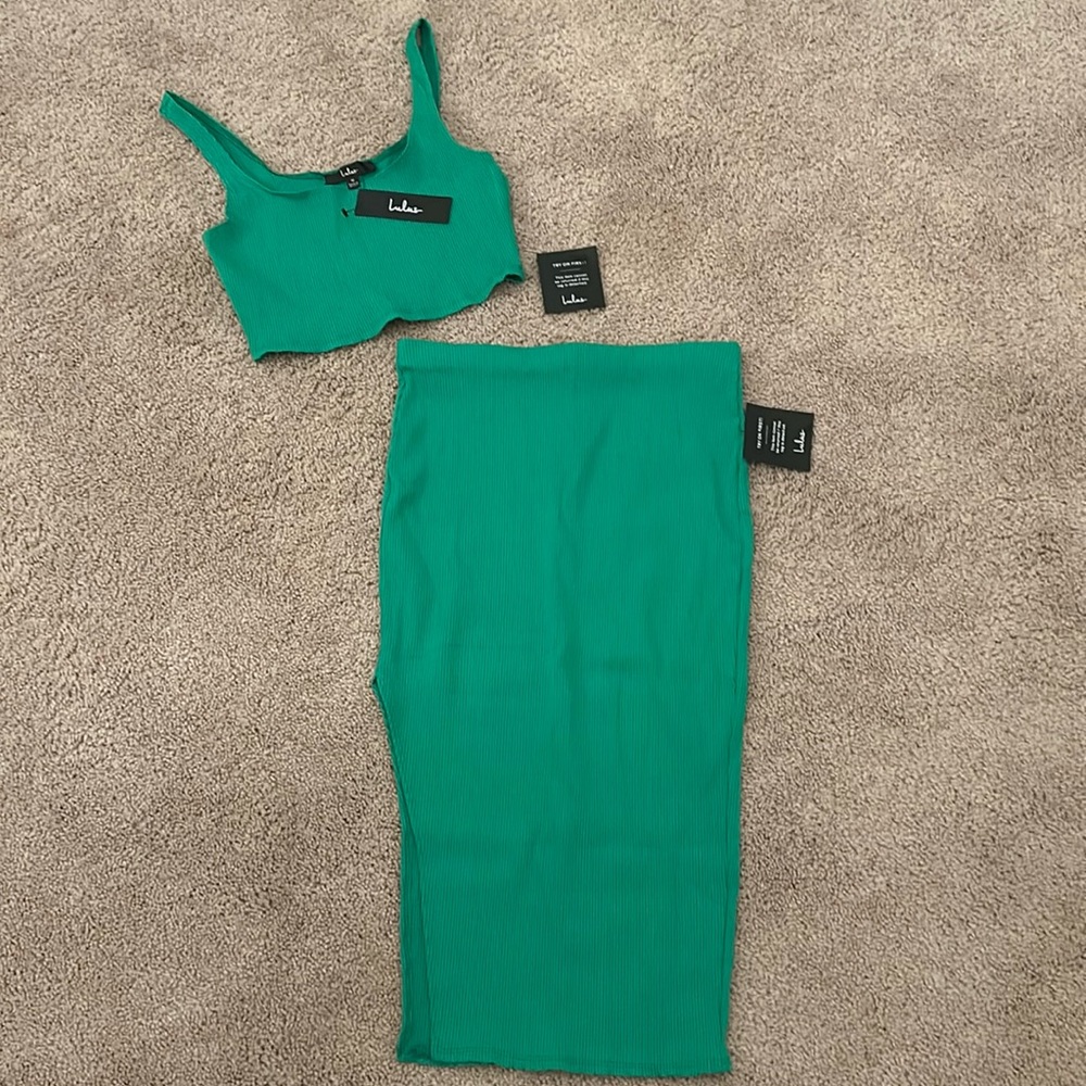 NWT 2 piece set size medium